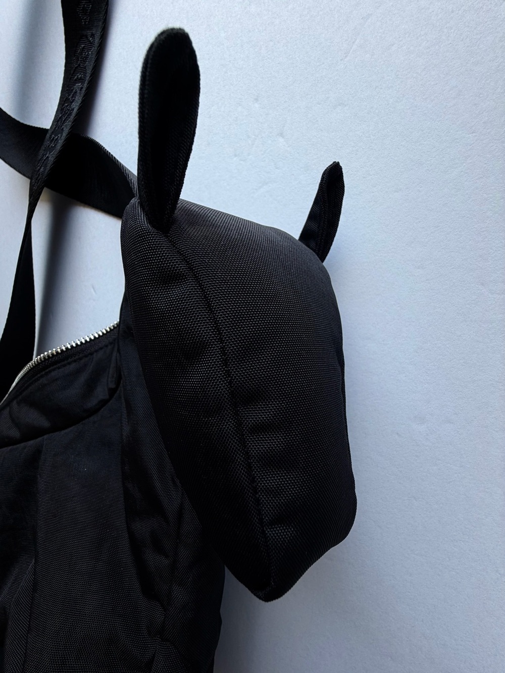 NWT BAGGU COLLINA STRADA Horse Bag - Picture 7 of 7